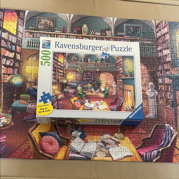 Ravensburger Cozy Library Puzzle - 500 Pieces - Picture 1 of 4